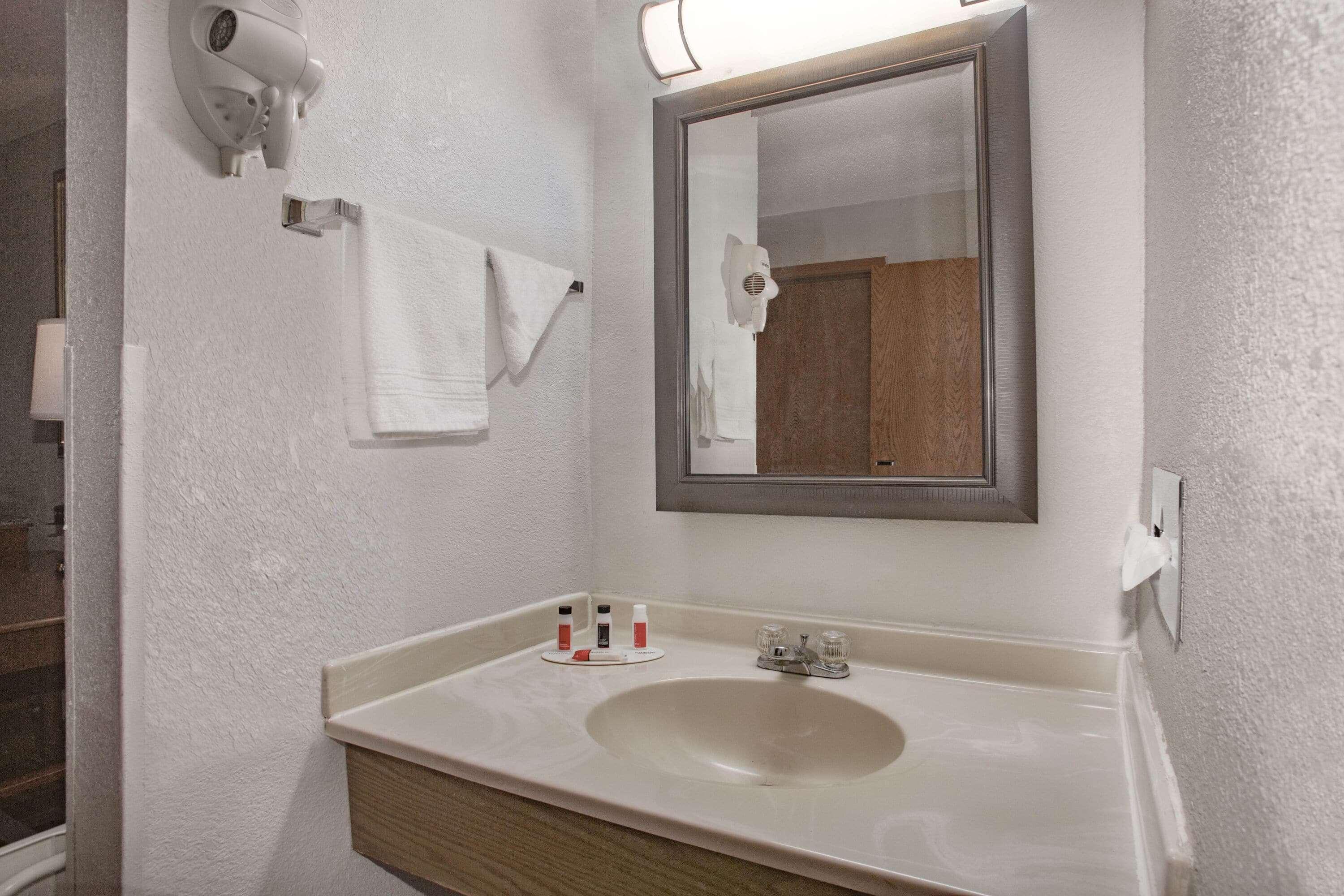 Super 8 By Wyndham Fort Madison Extérieur photo